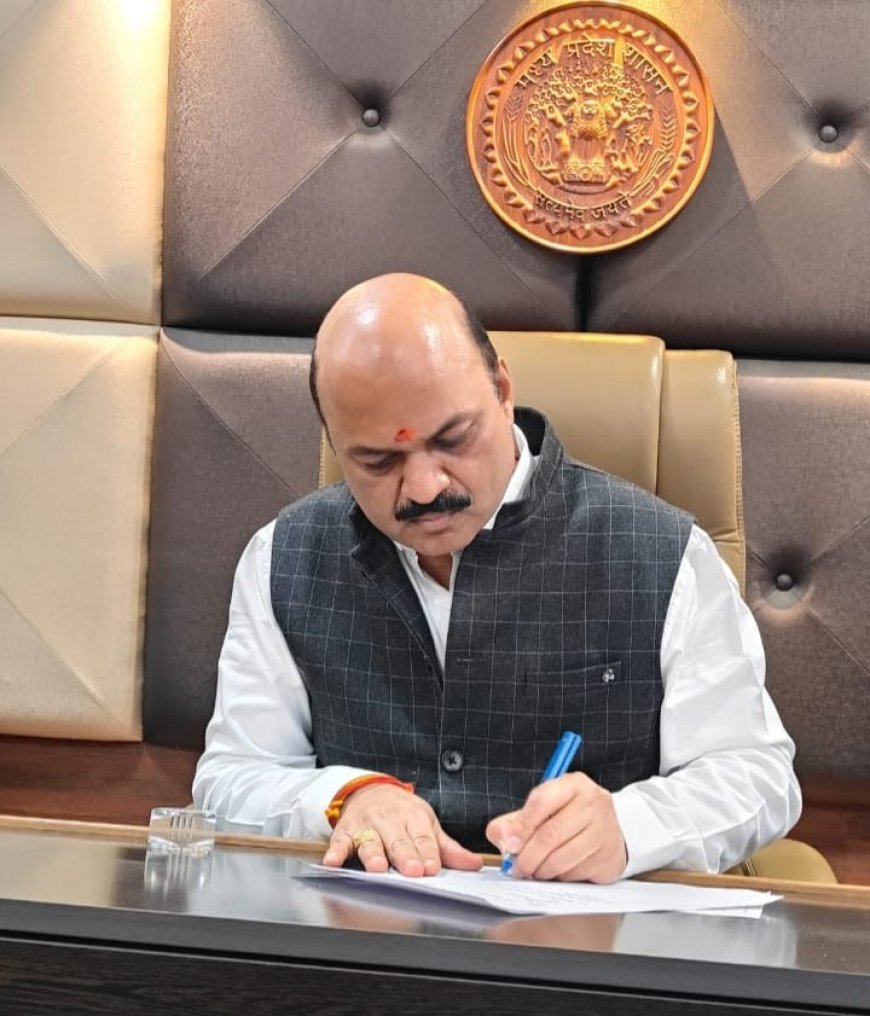 कलेक्टर का आदेश :जिला हुआ पेयजल अभावग्रस्त क्षेत्र घोषित :पेयजल स्रोतों को लेकर ऐसी रहेगी व्यवस्था ।
