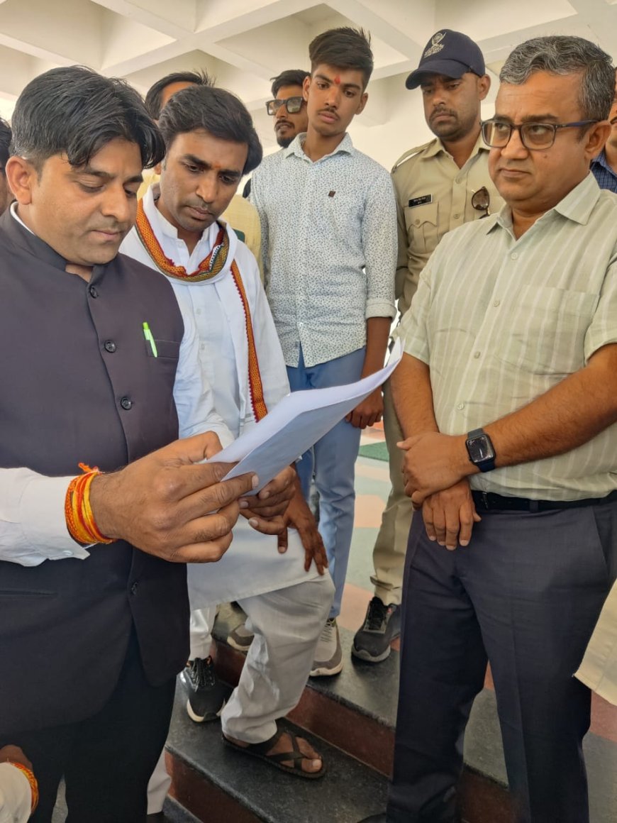 किसान नेता संजय चौधरी के विरूद्ध असत्य आधारो एवं राजनीतिक दबाव पर जिलाबदर की कार्यवाही का जाट समाज ने किया विरोध : कलेक्टर के नाम सोपा ज्ञापन