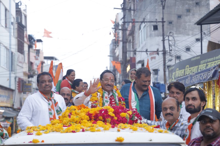 कांग्रेस प्रत्याशी भूरिया ने शहर में वाहन रैली से किया महाजनसंपर्क : सैकड़ों कार्यकर्ता हुए वाहन रैली में शामिल