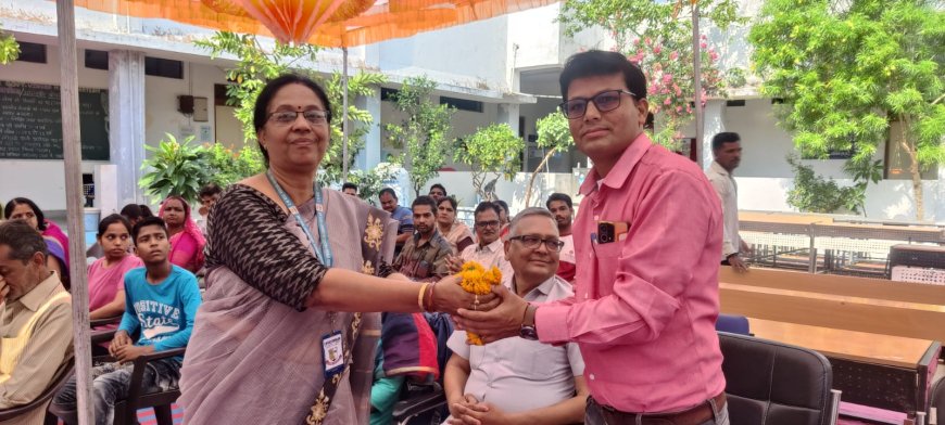 नाटक देख छलकी आंखें तो कला देख खिले चेहरे - सीएम राईज विनोबा नगर में समर कैंप का हुआ समारोहपूर्ण समापन