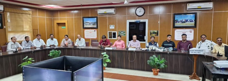 पीएनएम मीटिंग में वेस्टर्न रेलवे मजदूर संघ द्वारा अनुकंपा नियुक्ति के 14 प्रकरणों पर सहमति देने एवं लोको पायलट पैसेंजर पदों पर पदोन्नति देने पर मंडल रेल प्रबंधक का माना आभार