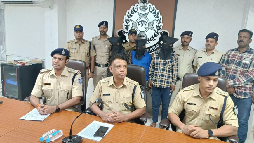 जावरा क्षेत्र की 15 चोरीयो का खुलासा : पुलिस ने सीसीटीवी कैमरो की मदद से अंर्तराज्यीय चोर गिरोह को किया गिरफ्तार : 12 लाख से अधिक का माल भी जब्त किया गया
