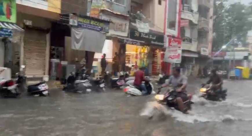 पहली मूसलाधार वर्षा में ही नगर निगम की लापरवाही की जमकर खुली पोल : शहर के अधिकांश क्षेत्र हुए जलमग्न