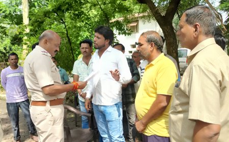 सैलाना क्षेत्र में चल रहे अवैध परिवहन के विरोध में जिला परिवहन कर्मचारी संघ ने थाना प्रभारी को सौंपा ज्ञापन