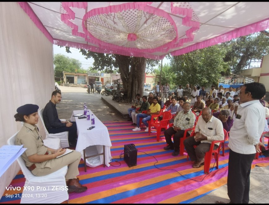 पुलिस अधीक्षक अमित कुमार द्वारा धामनोद चौकी का किया निरीक्षण : क्षेत्र के लोगो से जनसंवाद कर समस्याएं सुनी, सुझाव लिए, निराकरण हेतु पुलिस अधिकारियों को दिए दिशा निर्देश
