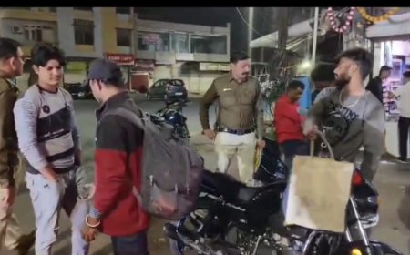 रतलाम शहर में आधी रात में बेवजह घूमने वालों की अब खेर नहीं : पुलिस ने की सर्जिकल स्ट्राइक : समझाइश के साथ दी सख्त चेतावनी