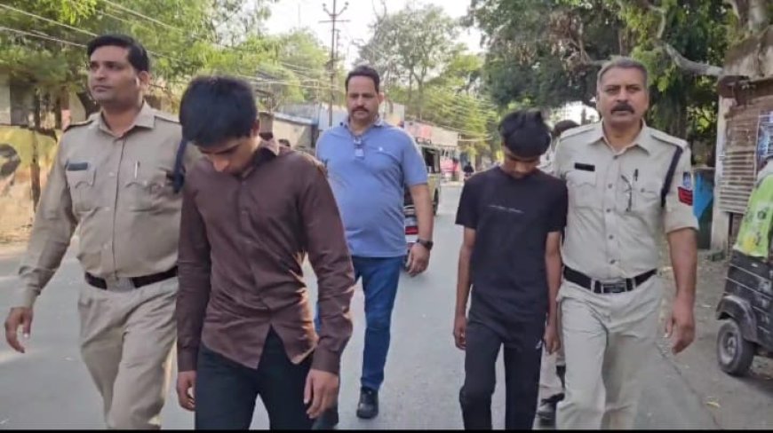 गुंडागर्दी का पुलिस ने निकाला दम : गुंडों का निकाला जुलूस : दीपावली की रात लोडिंग वाहन चालक से रुपयों की मांग कर मारपीट करने वाले 03 आरोपी पुलिस गिरफ्त में : घटना का वीडियो सोशल मीडिया पर हुआ था वायरल