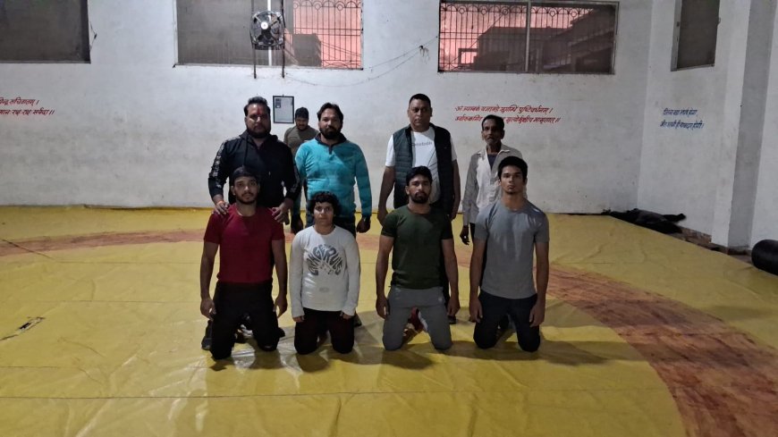 राज्य स्तरीय सीनियर कुश्ती प्रतियोगिता में भाग लेंगे रतलाम के पहलवान : रतलाम जिला कुश्ती संघ ने किया पहलवानों का चयन