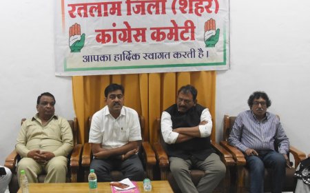 कांग्रेस का विधानसभा घेराव : भाजपा सरकार ने जनता से की वादाखिलाफी,ठगा सा महसूस कर रही प्रदेश की जनता - विधायक विपिन जैन : 16 दिसंबर को भोपाल में प्रदर्शन