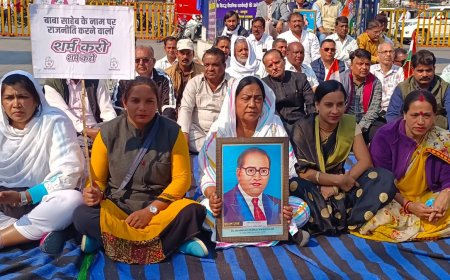 गृह मंत्री की टिप्पणी पर कांग्रेस का देशव्यापी प्रदर्शन,कांग्रेस का अम्बेडकर चौराहे पर मौन धरना :  युवक कांग्रेस कार्यकर्ता ने की पुतला दहन की कोशिश