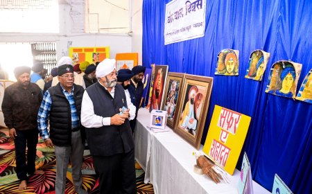 श्री गुरु तेग बहादुर स्कूल में मनाया वीर बाल दिवस : सिखों की शहादत दर्शाने वाली प्रदर्शनी एवं विभिन्न आयोजन भी सम्पन्न हुए