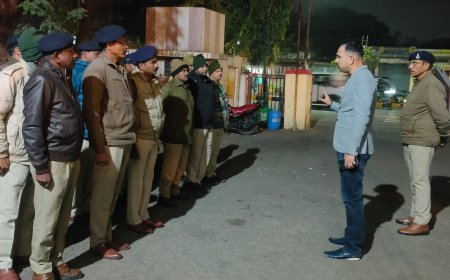 नए वर्ष पर सख्ती: पुलिस अधीक्षक अमित कुमार के निर्देशन में सीएसपी के नेतृत्व में पुलिस का अभियान, बेवजह घूमने वालों पर हो रही लगातार कार्रवाई