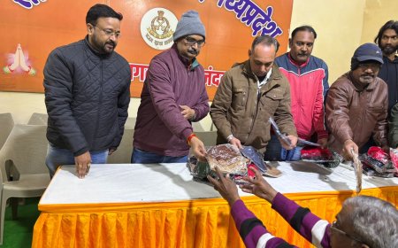 आरसीएल ग्रुप ने किए रतलाम सर्किल जेल मे गर्म कपडे वितरित