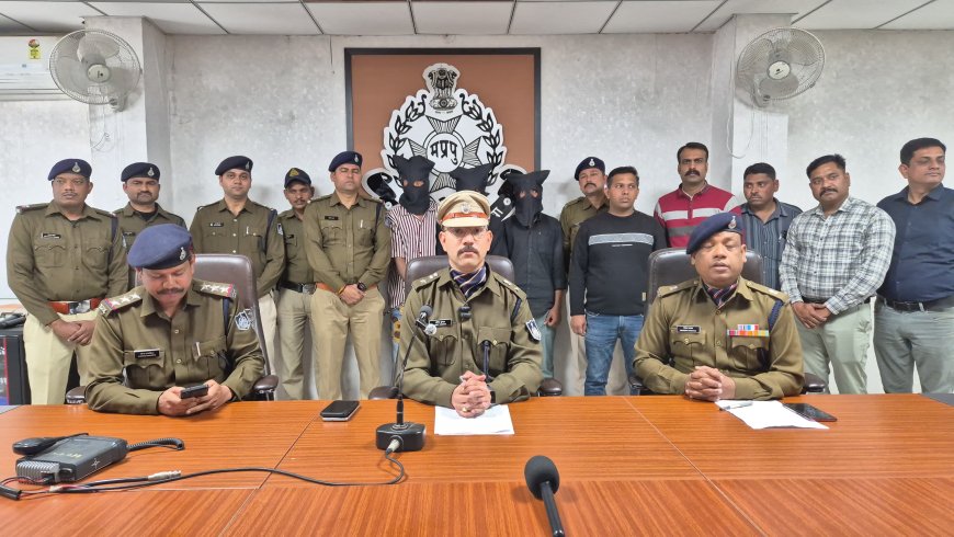 24 घंटे में पुलिस को मिली बड़ी सफलता। सोने-चांदी के ज़ेवर सहित 65 लाख की चोरी का किया खुलासा, तीन आरोपी गिरफ्तार