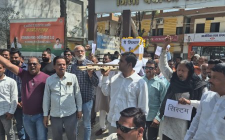 रतलाम-- जावरा के नागरिकों ने निकाली सिस्टम की शवयात्रा : उज्जैन -- जावरा फोरलेन को लेकर नाराज है प्रभावित लोग : 7 ओवरब्रिज निर्माण से व्यवसाय प्रभावित होने का डर : एमपीआरडीसी के अधिकारियों पर लगाए मनमानी के आरोप