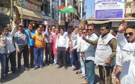 जनता को भिखारी शब्द से अपमानित करने वाले मंत्री प्रहलाद पटेल का कांग्रेस ने किया पुतला दहन