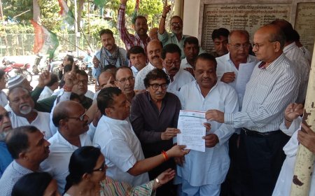 नगर निगम द्वारा पांच सालों का अतिरिक्त सम्पत्तिकर वसूलने का कांग्रेस ने किया विरोध : जनता पर कर का बोझ बर्दाश्त नहीं करेंगे : टैक्स वसूली को निरस्त नहीं किया तो करेंगे जन आंदोलन