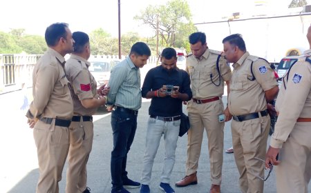 एक्शन में पुलिस : त्योहारों के दृष्टिगत रतलाम पुलिस हाई अलर्ट मोड पर : शहर के संवेदनशील क्षेत्रों में ड्रोन कैमरे से रखी जा रही निगरानी : असमाजिक तत्वों, नशे में वाहन चलाने वालों, हुड़दंगियों :  सोशल मीडिया पर भड़काऊ पोस्ट करने वालों पर रहेगी नजर