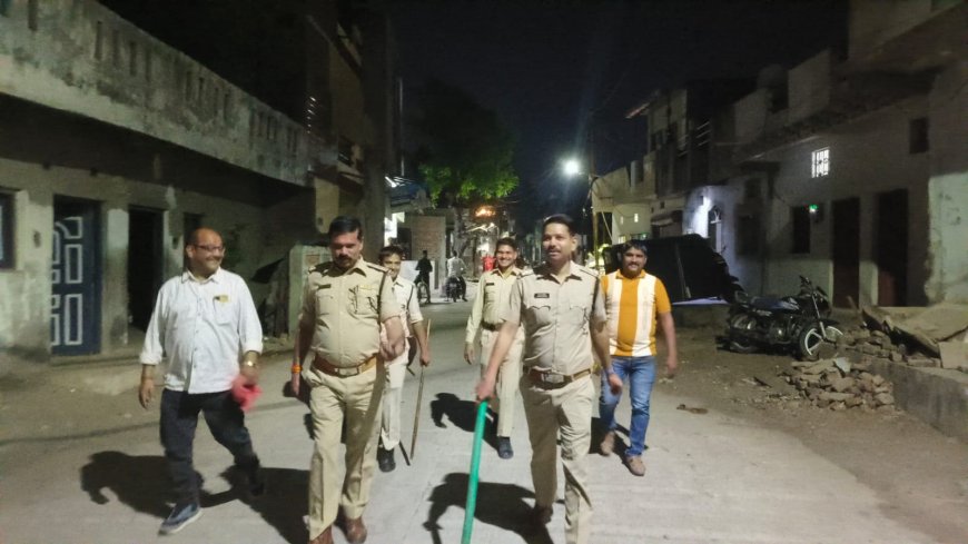 पुलिस अधीक्षक के निर्देशन पर शहर में चैकिंग अभियान : चैकिंग के दौरान् थाना स्टेशन रोड पुलिस ने धारदार हथियार लेकर घूमते बदमाश को पकड़ा : 12 नाबालिक वाहन चालकों के अभिभावकों के विरुद्ध मोटर व्हीकल एक्ट की धारा 199 ए के अंतर्गत कार्यवाही