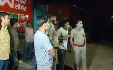 रतलाम : जावरा में बर्फ फैक्ट्री में अमोनिया गैस का रिसाव : मचा हड़कंप, आंखो मे जलन और आंसू आने से हुआ गैस रिसाव का खुलासा : पुलिस प्रशासन मौके पर :गैस लीक वाल को करवाया बंद :रात 3 बजे एसपी अमित कुमार ने जावरा पहुंचकर किया निरीक्षण