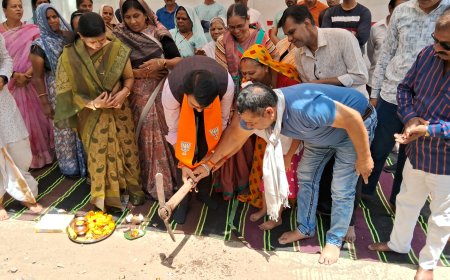 वार्ड क्रमांक 13 जवाहर नगर में 40 लाख रुपए के विकास कार्यों का हुआ भूमि पूजन