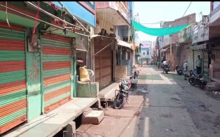 रतलाम : शोरूम संचालक ने शादीशुदा महिला से की छेड़छाड़ और दी धमकी : घटना के विरोध में आज रहा बाजना बंद : बाजना पुलिस ने किया केस दर्ज : युवतियों , महिलाओं को परेशान और ब्लैकमेल करने की घटनाओं में हो रही बढ़ोतरी का किया विरोध