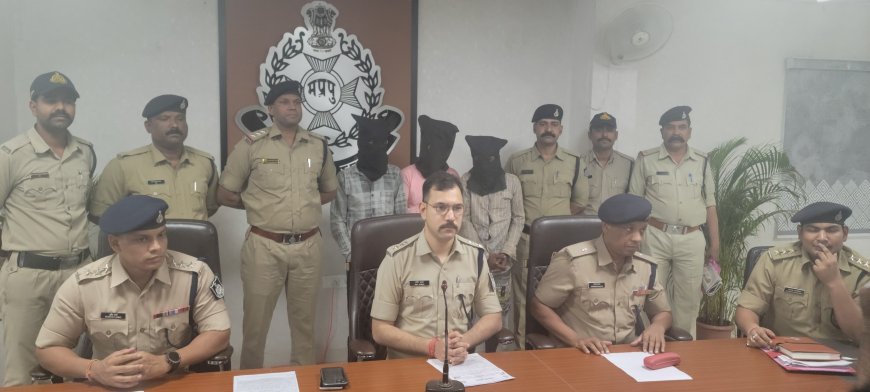 अंर्तराज्यीय चोर गिरोह आया पुलिस की गिरफ्त में : तीन गिरफ्तार : सोने चांदी की ज्वैलरी सहित 5 लाख का माल जब्त
