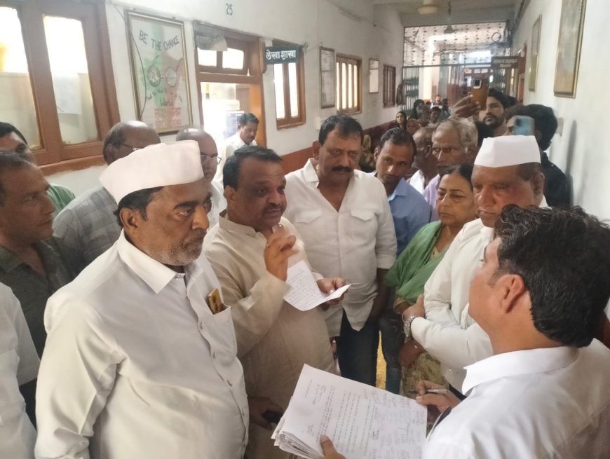 वार्ड क्रं. 28 की जन समस्यों को लेकर रतलाम कांग्रेस सेवा दल ने किया नगर निगम पर प्रदर्शन : आयुक्त को सौंपा ज्ञापन