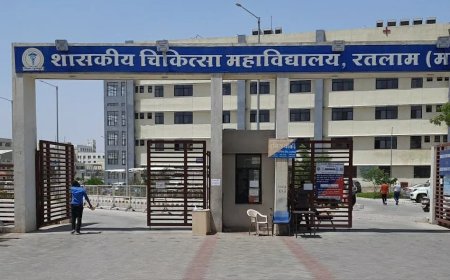 शासकीय मेडिकल कॉलेज में रेंगिग : सीनियर ने काटे जूनियर छात्र के बाल : पुलिस पहुंची : एंटी रैगिंग कमेटी लेगी एक्शन