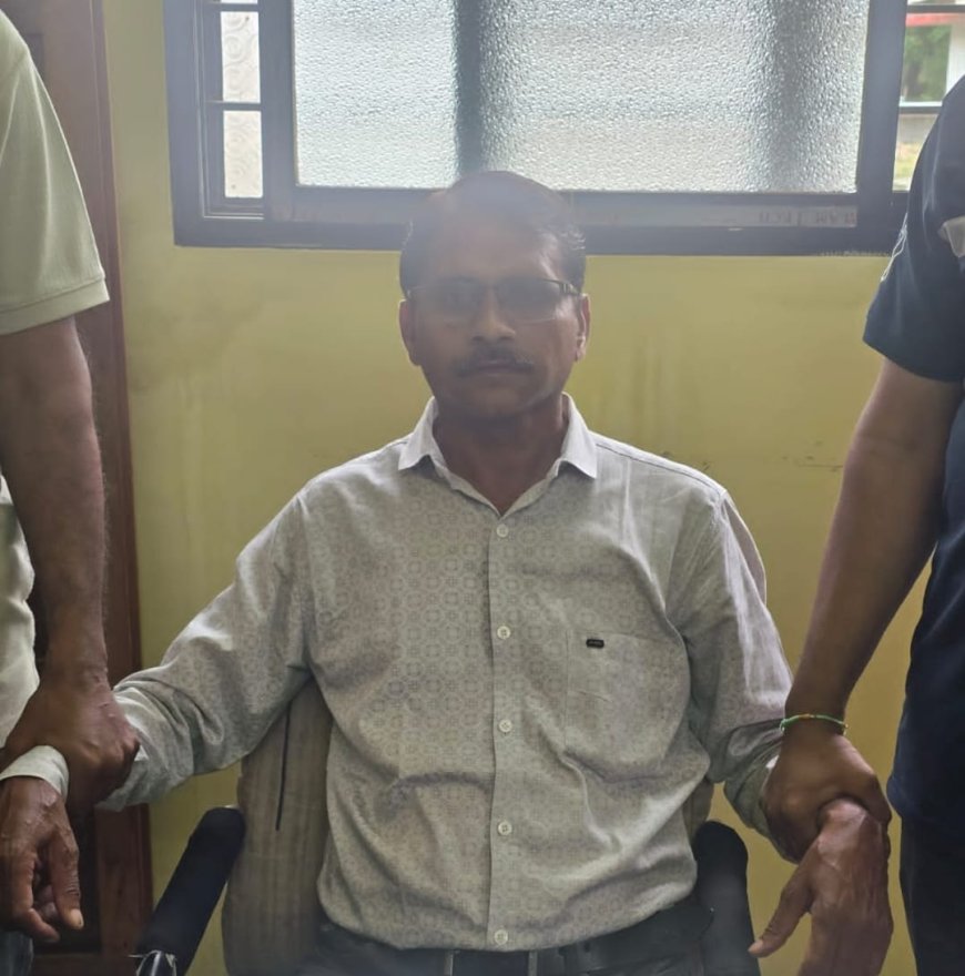 सैलाना के कृषि विस्तार अधिकारी मगन लाल मेडा 10 हजार रुपए की रिश्वत लेते रंगे हाथों गिरफ्तार