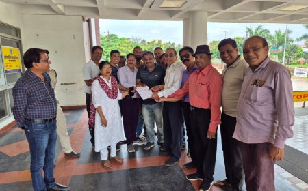 पत्रकार बीमा योजना निशुल्क करने सहित एनी मांगों को लेकर पत्रकारों ने मुख्यमंत्री के नाम सौंपा ज्ञापन