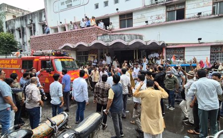 जन समस्याओं के लिए : नगर निगम के खिलाफ कांग्रेस का प्रदर्शन, पुतला दहन कर मुख्य द्वार पर लगाया ताला