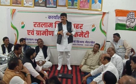 एसआईआर में भाजपा के मंसूबे सफल नहीं होंगे : राजा चौकसे : कांग्रेस कार्यकर्ता पूरी ताकत से लग जाएं : शांतिलाल वर्मा :गणना पत्रक भरने की चुनौती स्वीकार करें : पारस सकलेचा