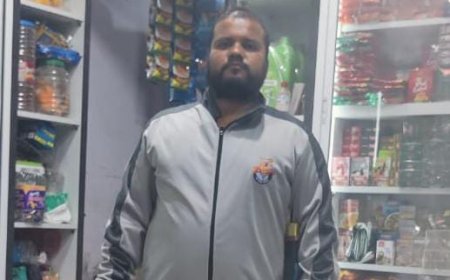 रावटी में बंद पड़े सीएम राइज स्कूल की रेलिंग पर युवक का शव लटका मिला : देर रात फांसी लगाने की आशंका