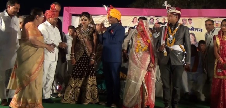 रतलाम : कर्नाटक के राज्यपाल थावरचंद गेहलोत के परिवार में कलह : आलोट से पूर्व बीजेपी विधायक जितेंद्र गहलोत की बहू ने लगाए 50 लाख का दहेज मांगने और प्रताड़ना के आरोप