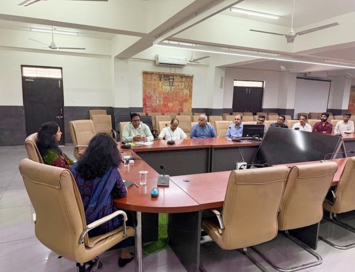 कलेक्टर मिशा सिंह ने जनता को किया आश्वस्त : घरेलू गैस सिलेंडरों का पर्याप्त स्टॉक : शिकायतों के लिए कंट्रोल रूम स्थापित : रिफिल बुकिंग की अवधि 21 से बढ़ाकर 25 दिन हुई