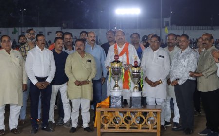 RCL सीजन-4 : सेमीफाइनल में रोमांच, “खत्म इलेवन” पहुंची फाइनल में :8586 रन, 1342 बाउंड्री और 526 विकेट के साथ टूर्नामेंट बना सुपरहिट