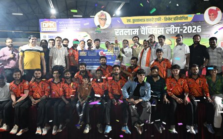 आतिशबाजी और आर्केस्ट्रा के बीच RCL सीजन-4 का धमाकेदार फाइनल : खतम इलेवन फिर बनी चैंपियन