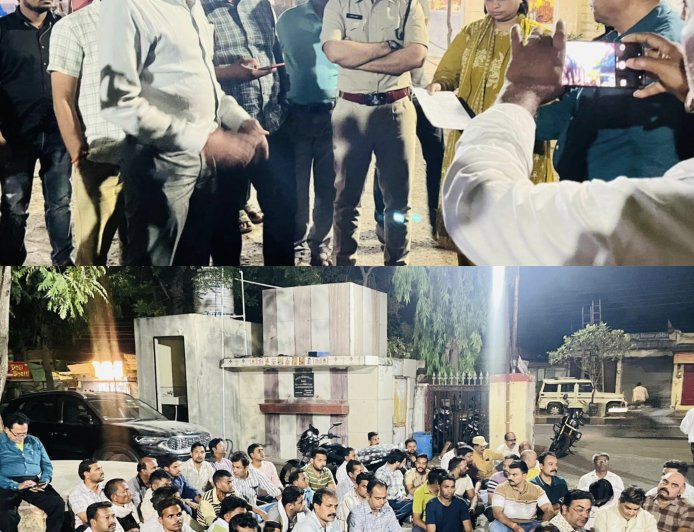 नायब तहसीलदार की प्रताड़ना से पटवारी ने की आत्महत्या :  एफआईआर की मांग को लेकर थाने का किया घेराव : नायब तहसीलदार सविता राठौर को किया अटैच