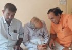 85 वर्षीय बुजुर्ग सुरक्षित पहुंचे घर : ट्रेन में अकेले सफर कर रहे थे : रतलाम में काकानी ने उतारकर परिवार से मिलवाया