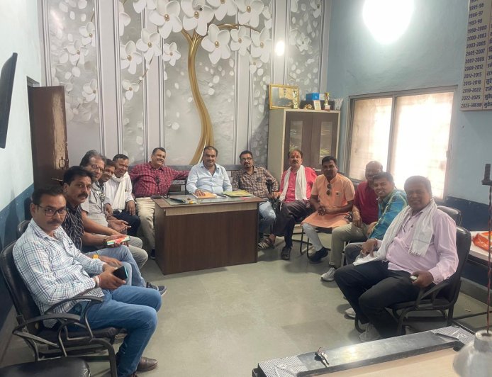 सम्भागीय सम्मेलन की तैयारियों को लेकर आयोजन समिति की बैठक संपन्न : पत्रकार हितों के प्रस्तावों पर हुई अहम चर्चा