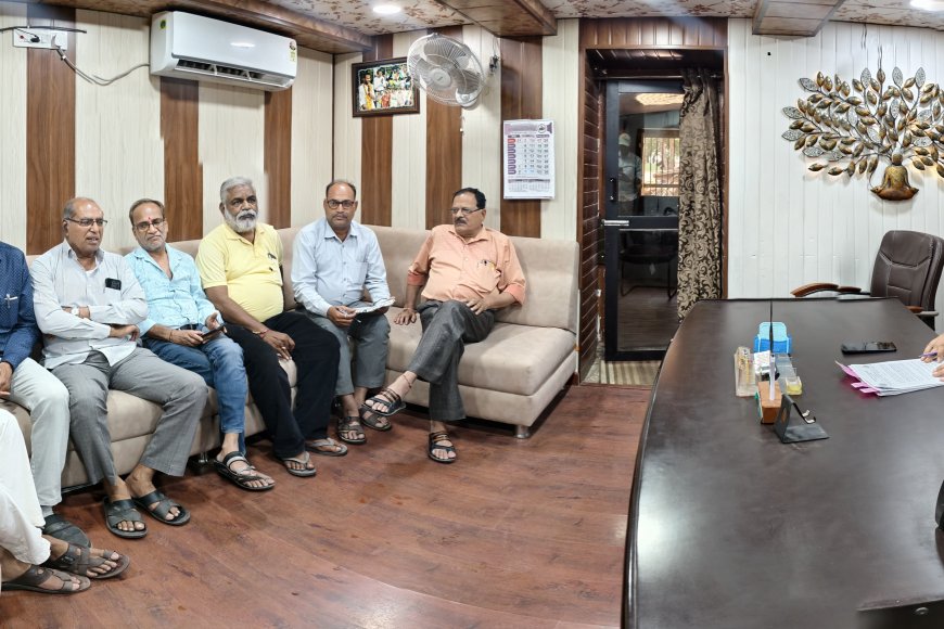 सैलाना :18.98 लाख की डी-स्लेजिंग मशीन खरीदी पर सियासत गरम : अध्यक्ष बोले— “भुगतान ही नहीं हुआ, फिर घोटाला कैसा?”