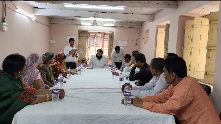 सैलाना नगर परिषद के विशेष सम्मेलन में कई विकास कार्यों को मिली मंजूरी : हनुमान सागर तालाब सौंदर्यीकरण की उच्च स्तरीय जांच का प्रस्ताव पारित