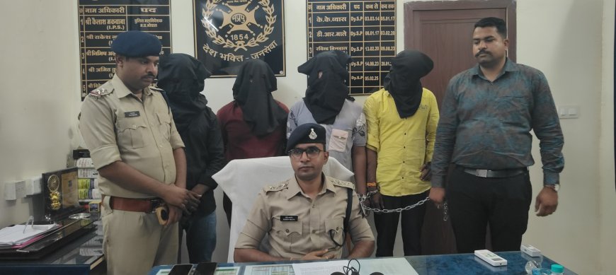साधु के वेश में झाड़-फूंक के बहाने चोरी करने वाले 4 आरोपी गिरफ्तार : सोने-चांदी के आभूषण व दो बाइक जब्त