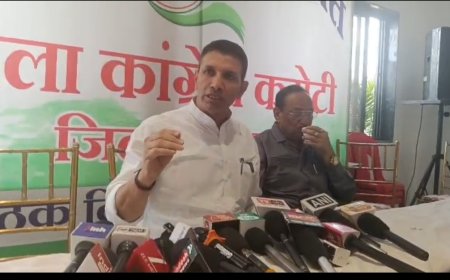 भाजपा नेताओं की चाल, चरित्र और चेहरे से जनता भलीभांति परिचित हो चुकी है : पटवारी :  नामली में कांग्रेस प्रशिक्षण वर्ग में शामिल होने पहुंचे प्रदेश अध्यक्ष : भाजपा सरकार पर लगाए तीखे आरोप