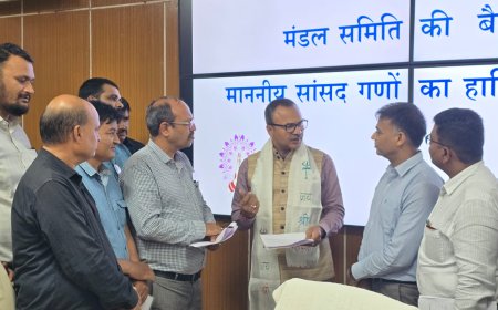 वेरे मजदूर संघ ने किया महाप्रबंधक पश्चिम रेलवे का स्वागत : 12 सूत्री मांगो को लेकर सौंपा ज्ञापन
