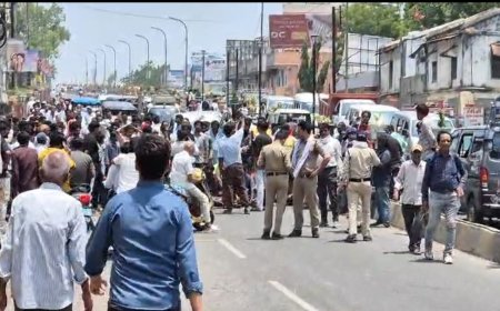 सड़क हादसा या साजिश : सड़क हादसे में युवक की मौत के बाद चक्काजाम : परिजनों ने जताई हत्या की आशंका