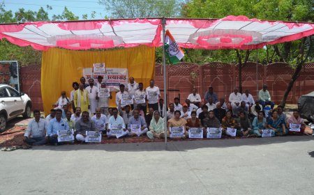 मीनाक्षी नटराजन के राज्यसभा नामांकन निरस्तीकरण के विरोध में कॉंग्रेस कर उपवास सत्याग्रह : भाजपा पर लोकतांत्रिक मूल्यों की अनदेखी का आरोप
