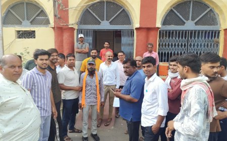 करमदी में संदिग्ध गतिविधियों से दहशत : ग्रामीण खुद कर रहे रातभर पहरेदारी : सुरक्षा व्यवस्था पर उठे सवाल : ग्रामीणों ने पुलिस-प्रशासन को सौंपा ज्ञापन