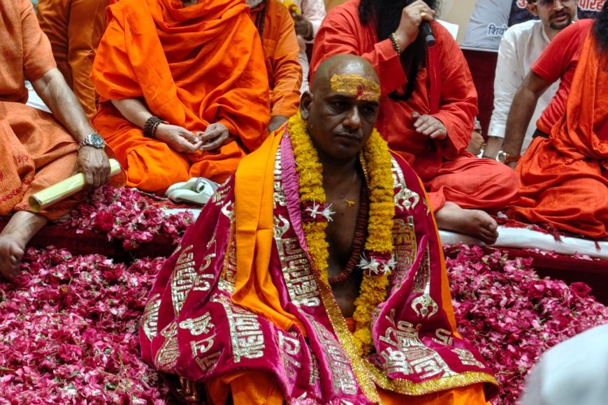 भव्य पेशवाई, संत समागम और वैदिक विधानों के बीच संपन्न हुआ ऐतिहासिक पट्टाभिषेक समारोह :  13 अखाड़ों के संतों की मौजूदगी में आनंद गिरी महाराज बने महामंडलेश्वर
